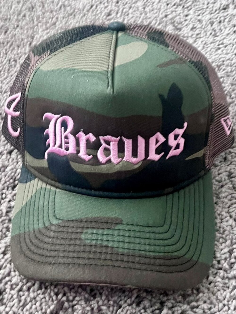 New Era 9FORTY A-Frame Atlanta Braves Camo Trucker Snapback Cap